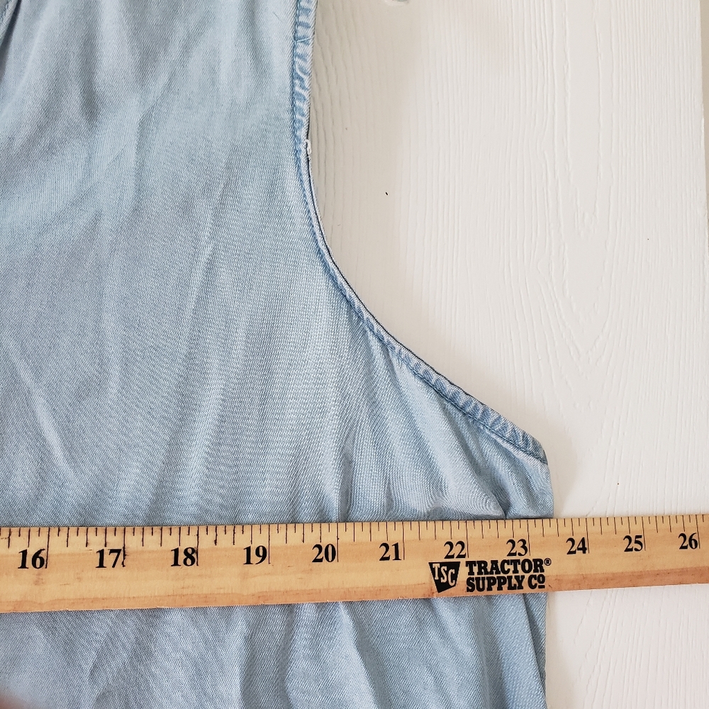 Time and Tru Ladies XL 16-18 Light Denim Blue Dress With Pockets - Picture 2 of 5